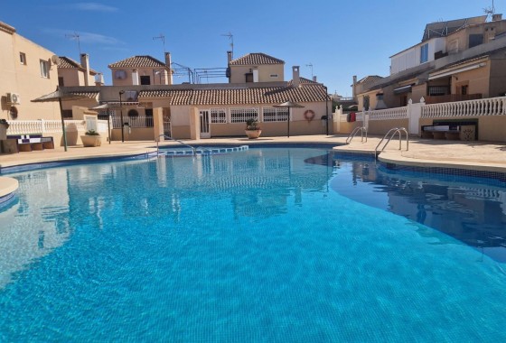 Segunda Mano - Adosado - Torrevieja - La siesta