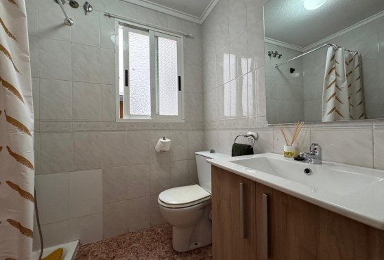 Segunda Mano - Apartamento - Torrevieja - torrevieja