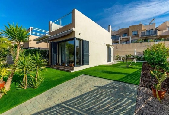 Revente - Villa - Orihuela Costa - La Zenia