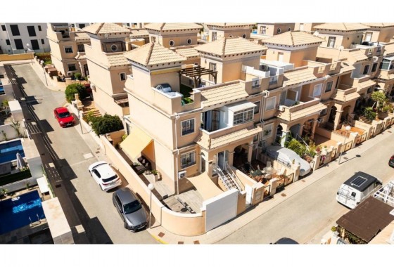 Segunda Mano - Chalet - Orihuela Costa - Montezenia