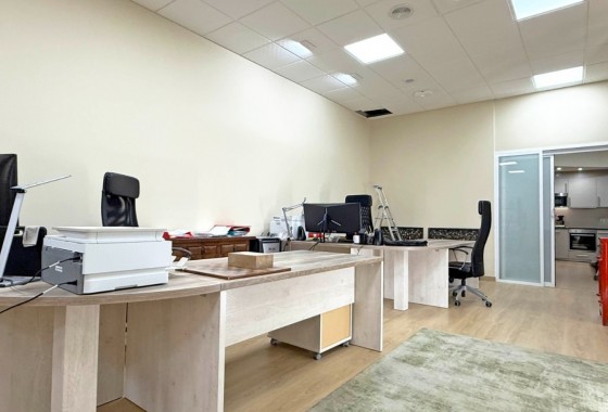 Segunda Mano - Local - Torrevieja