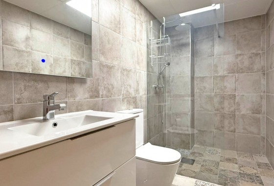 Segunda Mano - Local - Torrevieja