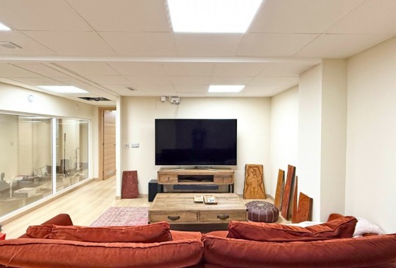 Segunda Mano - Local - Torrevieja