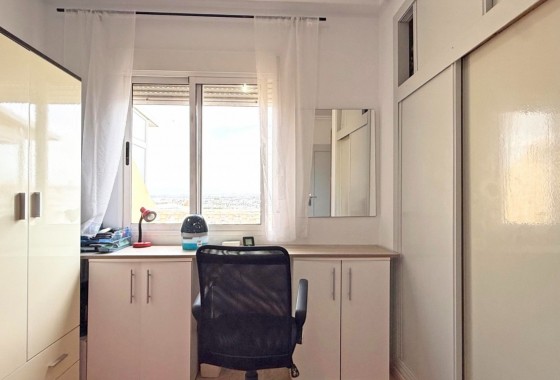 Resale - Apartment - Torrevieja