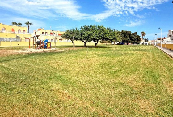 Revente - Maison de ville - Torrevieja - La Siesta - El Salado -  Torreta