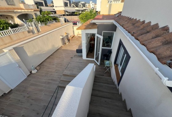 Revente - Villa - Torrevieja - Aguas nuevas 1