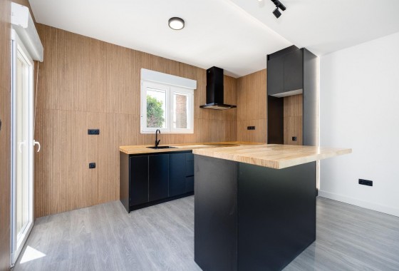 Segunda Mano - Chalet - Torrevieja - El limonar