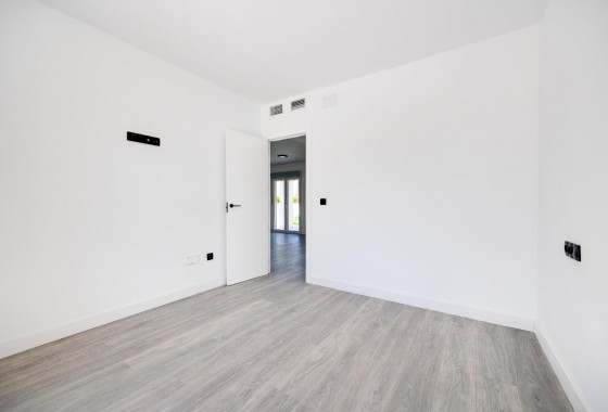 Segunda Mano - Chalet - Torrevieja - El limonar