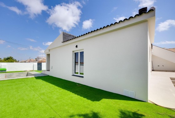 Segunda Mano - Chalet - Torrevieja - El limonar