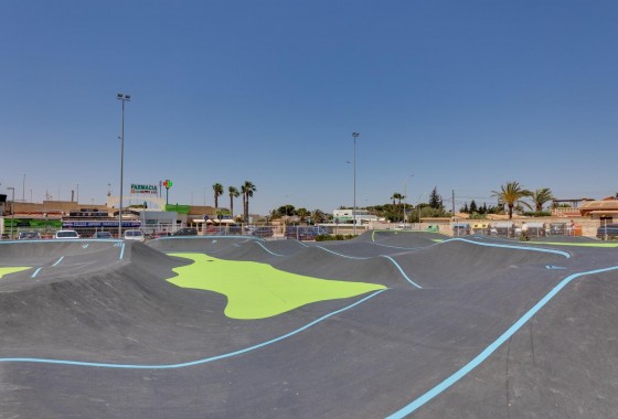 Segunda Mano - Chalet - Torrevieja - El limonar