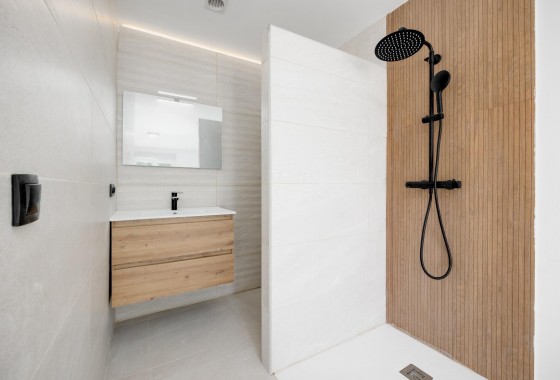 Segunda Mano - Chalet - Torrevieja - El limonar