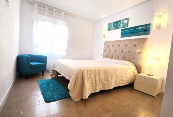 Segunda Mano - Apartamento - Torrevieja - Estacion de autobuses