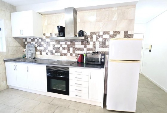 Segunda Mano - Apartamento - Torrevieja - Estacion de autobuses