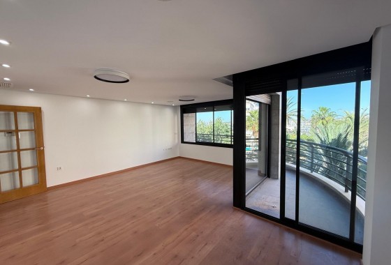 Revente - Appartement - Torrevieja - Puerto Deportivo