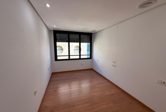 Revente - Appartement - Torrevieja - Puerto Deportivo