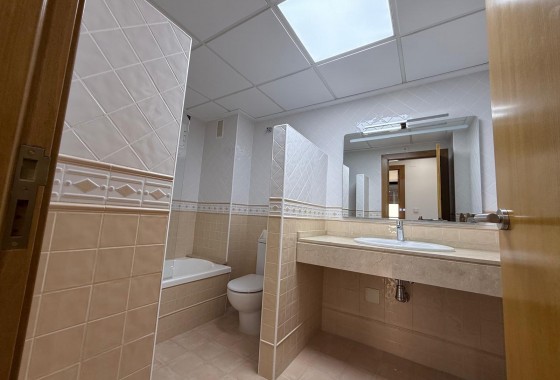 Revente - Appartement - Torrevieja - Puerto Deportivo