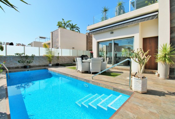 Resale - Detached Villa - Villamartin