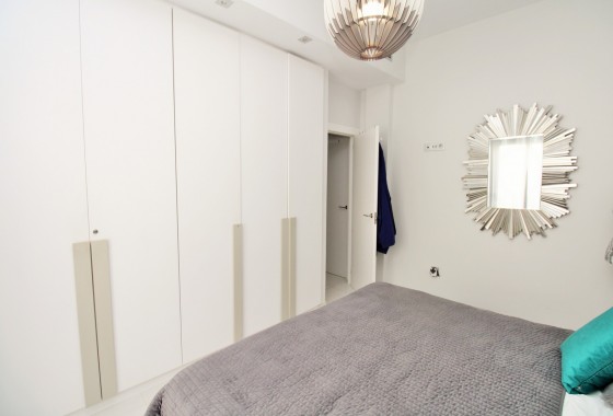 Resale - Detached Villa - Villamartin