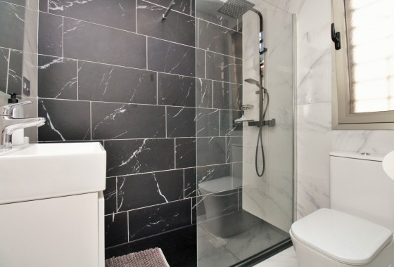 Resale - Detached Villa - Villamartin