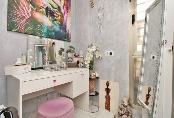 Resale - Detached Villa - Villamartin