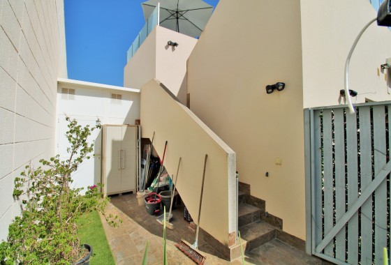 Resale - Detached Villa - Villamartin