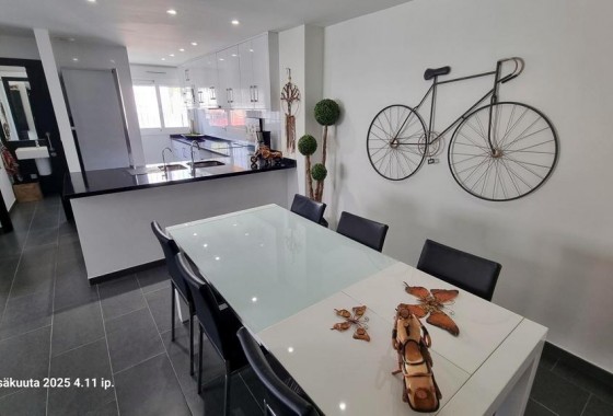 Segunda Mano - Chalet - Torrevieja - Aguas nuevas 1