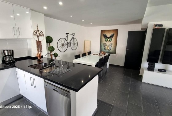 Segunda Mano - Chalet - Torrevieja - Aguas nuevas 1