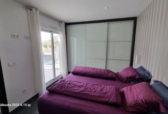 Segunda Mano - Chalet - Torrevieja - Aguas nuevas 1