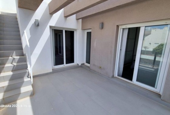 Segunda Mano - Chalet - Torrevieja - Aguas nuevas 1