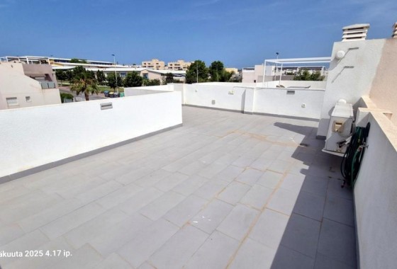 Segunda Mano - Chalet - Torrevieja - Aguas nuevas 1