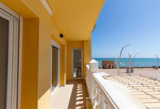 Resale - Apartment - Torrevieja - La Mata pueblo