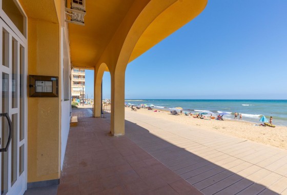 Resale - Apartment - Torrevieja - La Mata pueblo