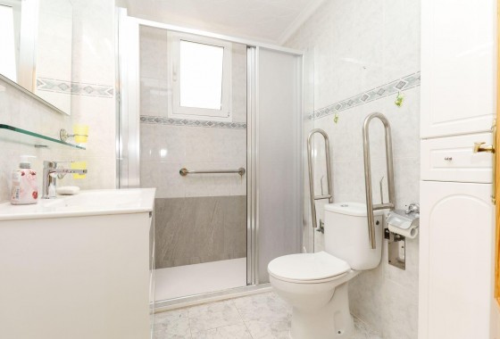 Segunda Mano - Apartamento - Torrevieja - torrevieja