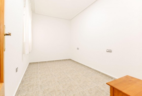 Segunda Mano - Apartamento - Torrevieja - torrevieja