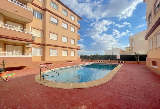 Resale - Apartment - Algorfa
