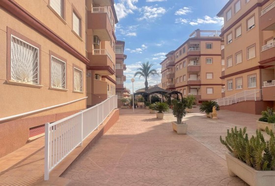 Resale - Apartment - Algorfa