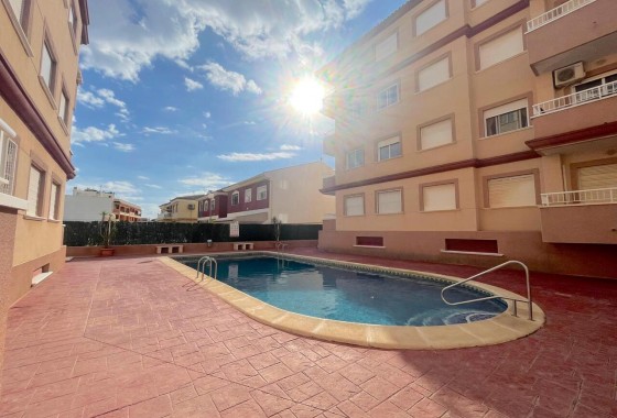 Resale - Apartment - Algorfa
