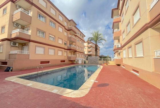 Resale - Apartment - Algorfa