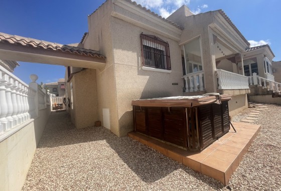 Resale - Detached Villa - Algorfa