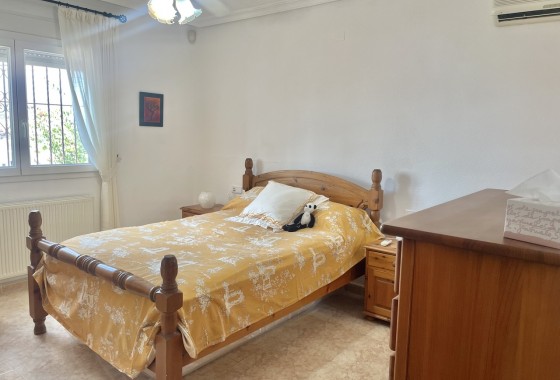 Resale - Detached Villa - Algorfa