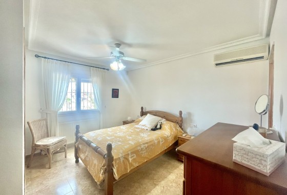 Resale - Detached Villa - Algorfa