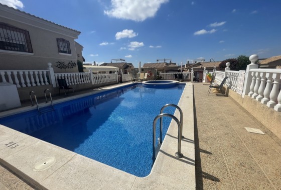 Resale - Detached Villa - Algorfa