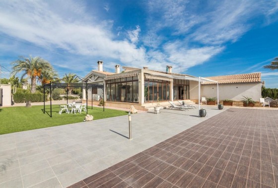 Revente - Villa - Elche - Corte Ingles