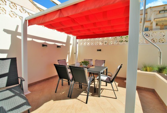 Resale - Detached Villa - Villamartin