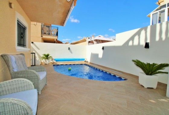 Resale - Detached Villa - Villamartin