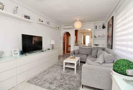 Resale - Detached Villa - Villamartin