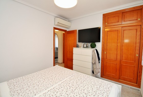 Resale - Detached Villa - Villamartin