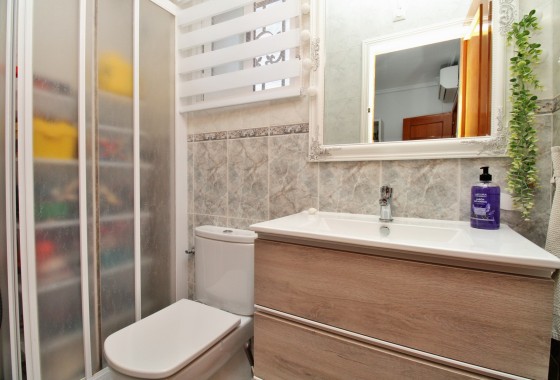 Resale - Detached Villa - Villamartin