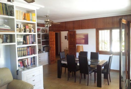 Revente - Villa - Orihuela Costa - Campoamor Golf