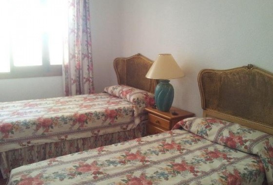 Revente - Villa - Orihuela Costa - Campoamor Golf